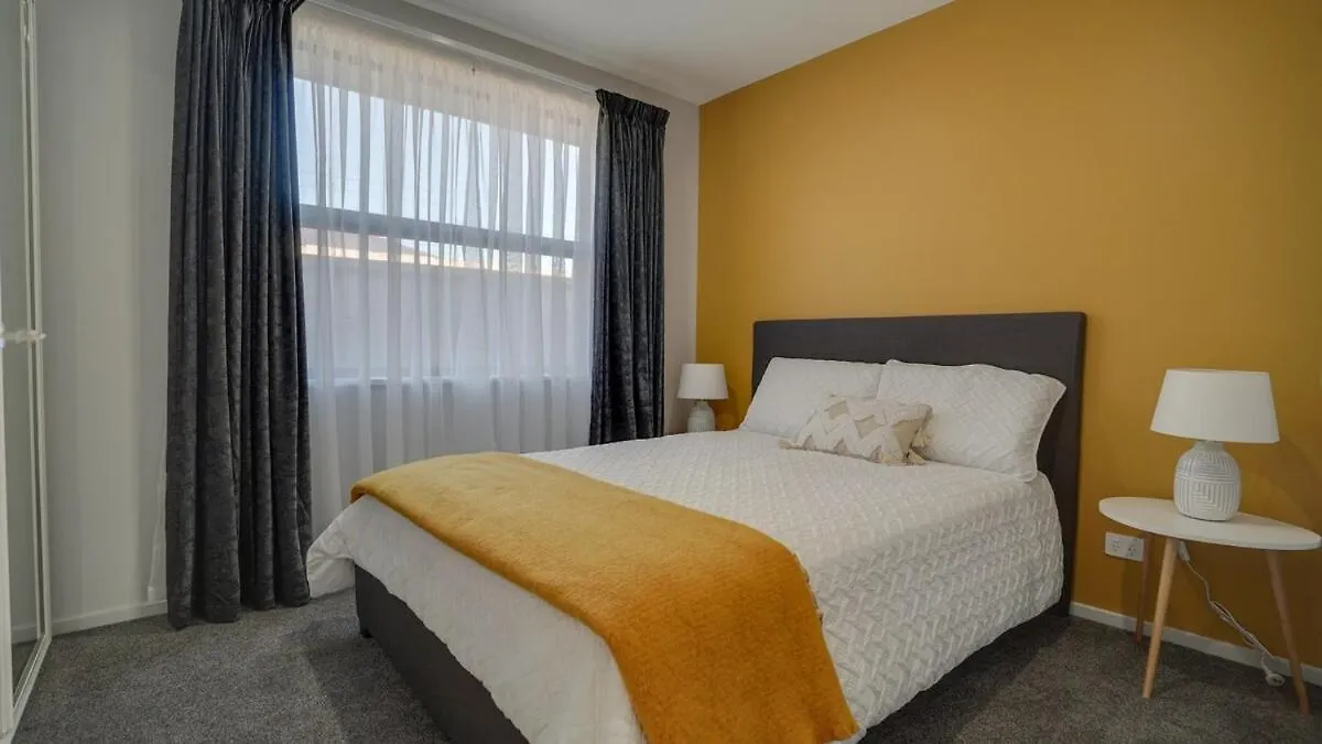 Holiday home Tranquil 4 Bed Family Retreat 5Min To Airport Villa Christchurch
