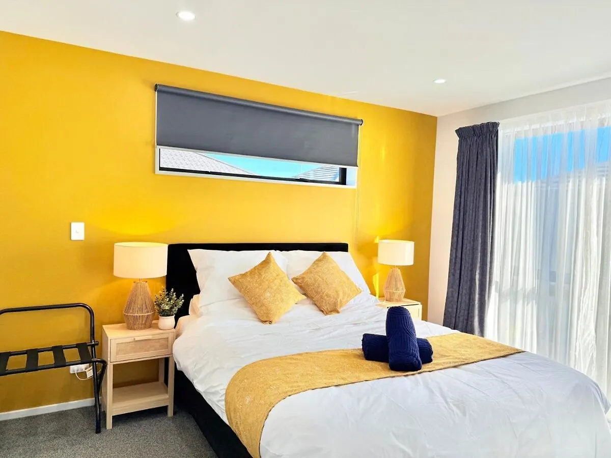 Tranquil 4 Bed Family Retreat 5Min To Airport Villa Christchurch New Zealand